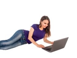 Online diamond sales where luxury meets convenience