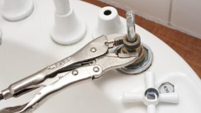 Free Stock Photo 10182 Fixing a plumbing installation | freeimageslive